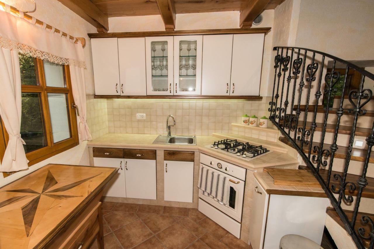 Vineyard Cottage Vina In Medu 트레벨노 외부 사진