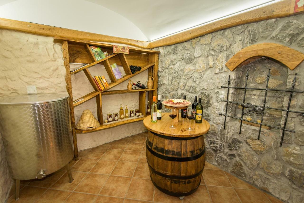 Vineyard Cottage Vina In Medu 트레벨노 외부 사진